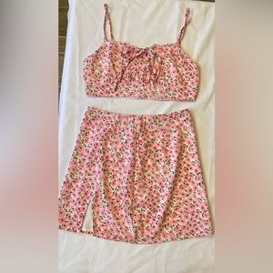 HP🤍 NWO: Shein WYWH Floral Cami Top & Split Hem Skirt (S)